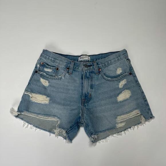 Abercrombie & Fitch The Boyfriend Mid Rise Shorts - Picture 2 of 4
